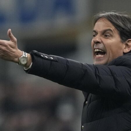 Simone Inzaghi, allenatore dell’Inter, squalificato per la partita contro la Roma sabato.