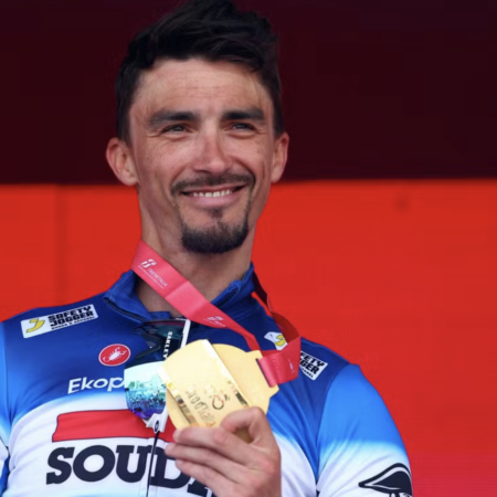 Giro: Alaphilippe colpisce ancora e torna a vincere