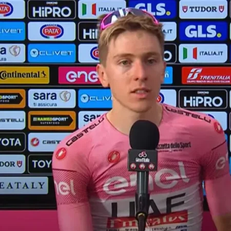 Tadej Pogacar ammette di poter perdere la Maglia Rosa: “Avrei permesso a Plapp di indossare il rosa”