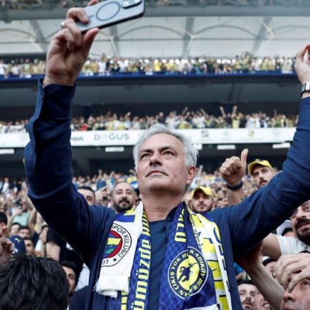 José Mourinho ammette di essere stato vicino a diventare l’allenatore del Borussia Dortmund