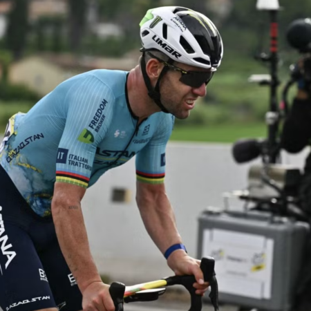 Cavendish ha vomitato sulla bici alla partenza del Tour: “Vedevo le stelle”