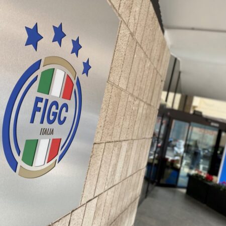 La Federazione Italiana si incontrerà con la UEFA e proporrà la chiusura del mercato prima dell’inizio delle partite ufficiali