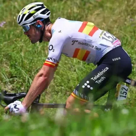 Campione spagnolo cambia squadra: “Vogliamo riconquistare il nostro posto nella gerarchia del ciclismo”, afferma il dirigente.