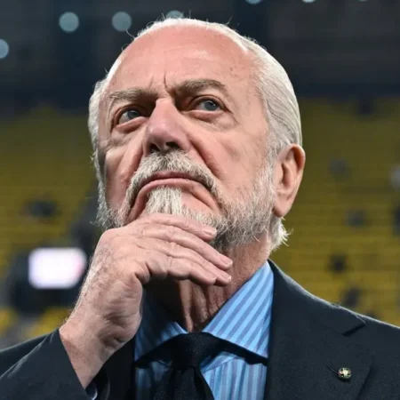 De Laurentiis celebra due decenni alla guida del Napoli