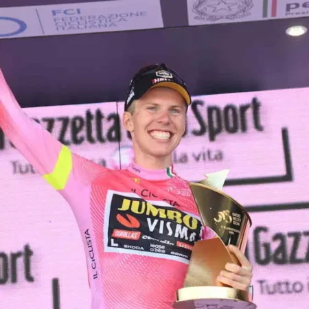 Giovane prodigio lascia la Visma-Lease a Bike, Decathlon AG2R paga per avere il Campione del Giro U23