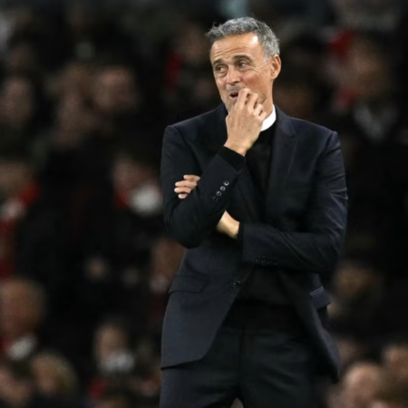 Luis Enrique affronta una tempesta inaspettata al PSG