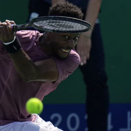 Gaël Monfils batte il connazionale Humbert e affronta di nuovo Alcaraz