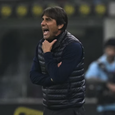 Antonio Conte furioso dopo il pareggio con l’Inter: “Se c’è un errore il VAR deve guardarlo”