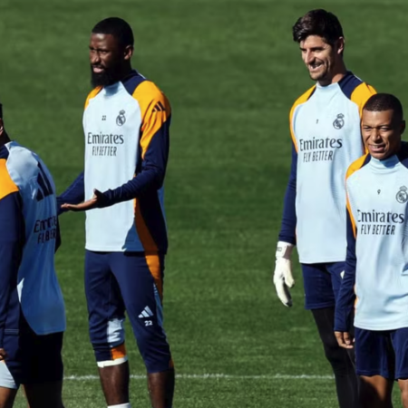 Courtois difende Mbappé: “Quello che sta accadendo non è dovuto a una mancanza di professionalità”