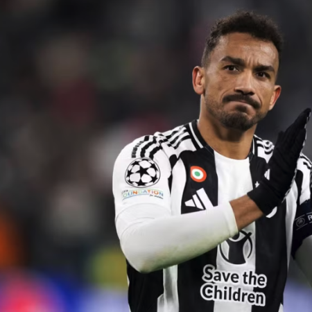 Danilo, obiettivo del Manchester United, dice di voler restare alla Juventus